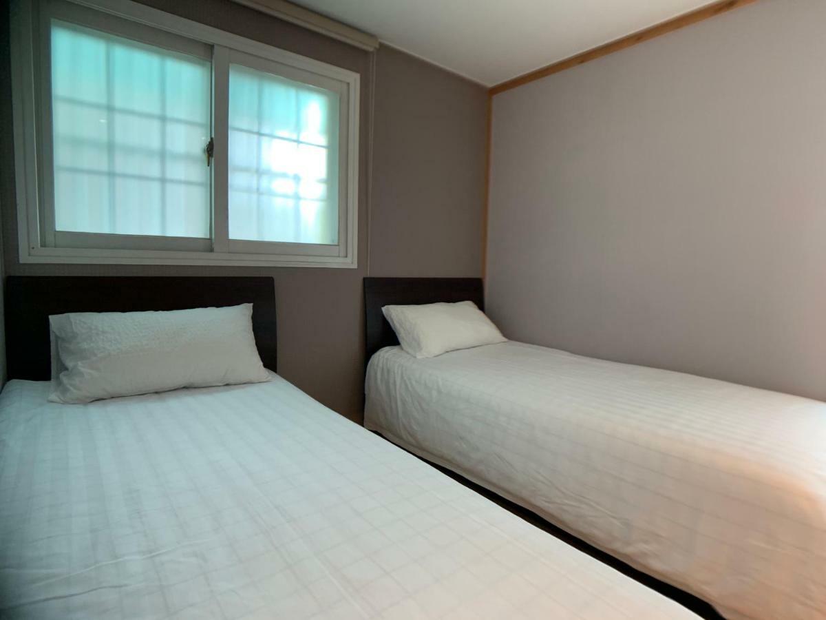 J-Honor Guesthouse Seoul Exterior photo