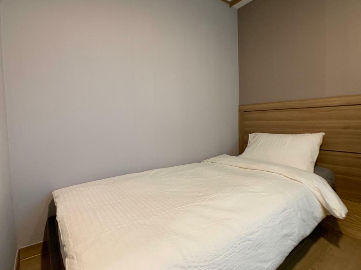 J-Honor Guesthouse Seoul Exterior photo