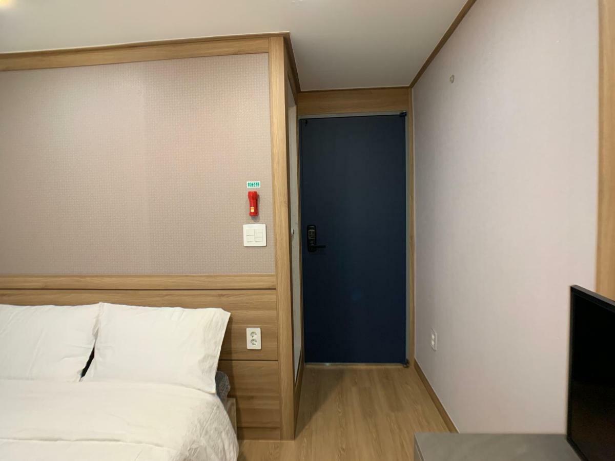 J-Honor Guesthouse Seoul Exterior photo